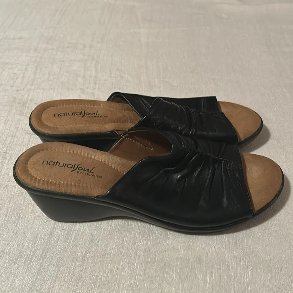 Natural Soul by Naturalizer Open Toed Wedge Sandals